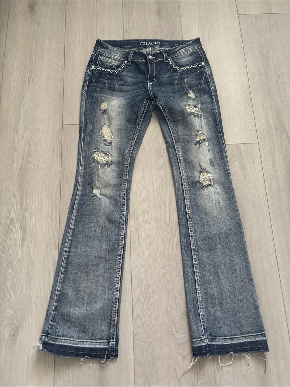 Grace in LA Distressed Blue Bootcut Jeans Size 29 Embroidered Back Pockets